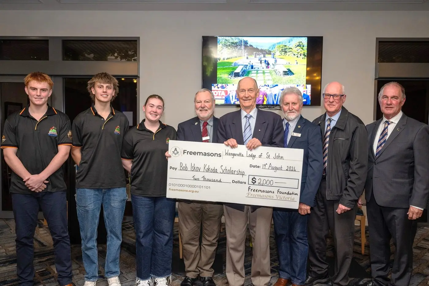 COMMUNITY SUPPORT: 2024 scholarship recipients (from left) Hayden Currie, John Blake, Mak Clark and Craig Iskov (third from right) accepted a genrous $2000 donation from Ron Sneddon, Ken Broomhead, Matt DeNatris and Roger Porter.
