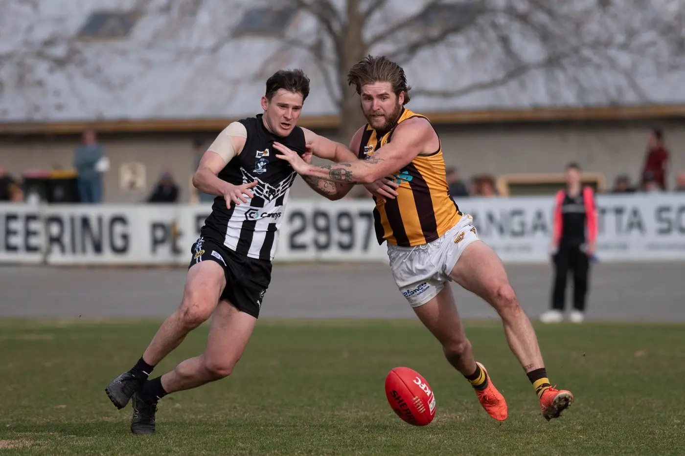 BATTLE TO THE LAST: Wangaratta Magpies\\' Jasper Craven and Wangaratta Rovers\\' Sam Murray will be among the combatants on Sunday as the rural city\\'s two Ovens and Murray clubs fight it out for the 2025 premiership. PHOTO: Melissa Beattie