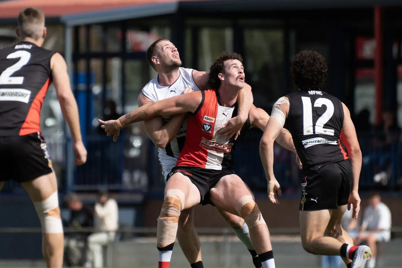 BIG MEN BATTLE: Toby Cossor takes on Magpies Chris Knowles in the ruck during Sunday\\'s preliminary final loss. PHOTOS: Melissa Beattie