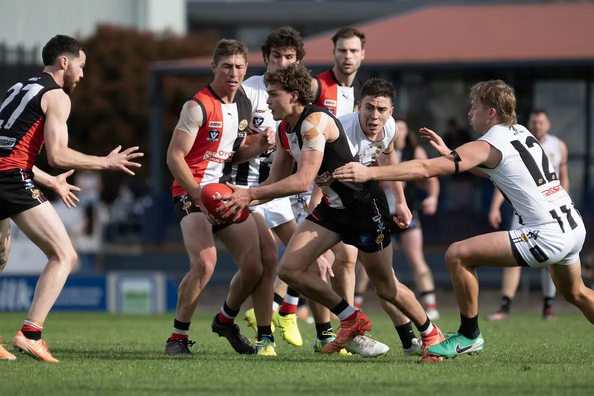 EXPLOSIVE SPEED: Tom Cappellari bursts from the contest.