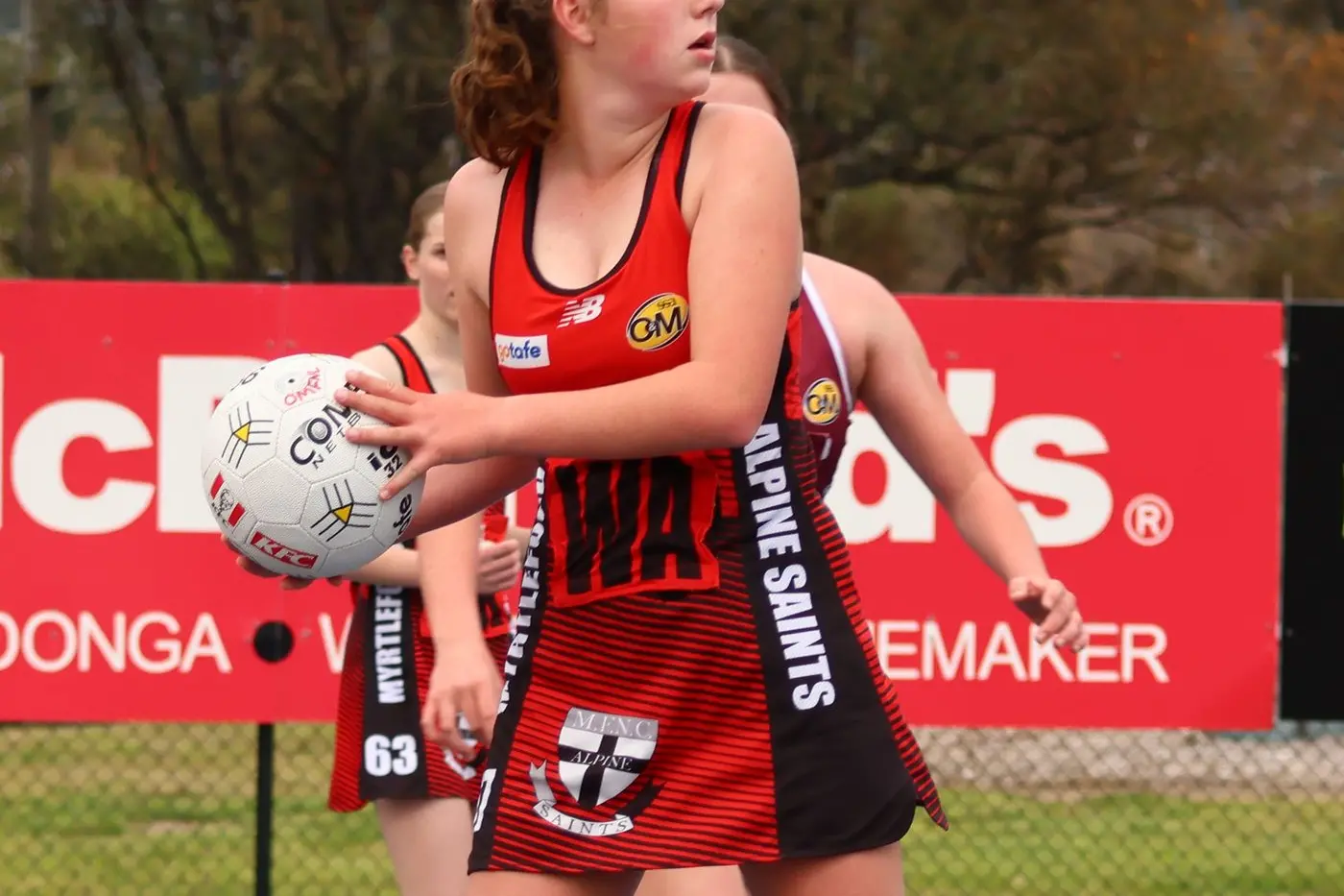 TRANSITION PLAY: Ella McMasters looks for a free teammate. PHOTO: Janet Watt