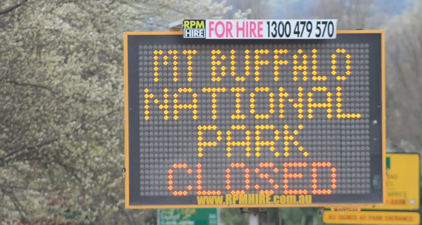 Police probe Porepunkah properties, still no confirmed sightings of Freeman