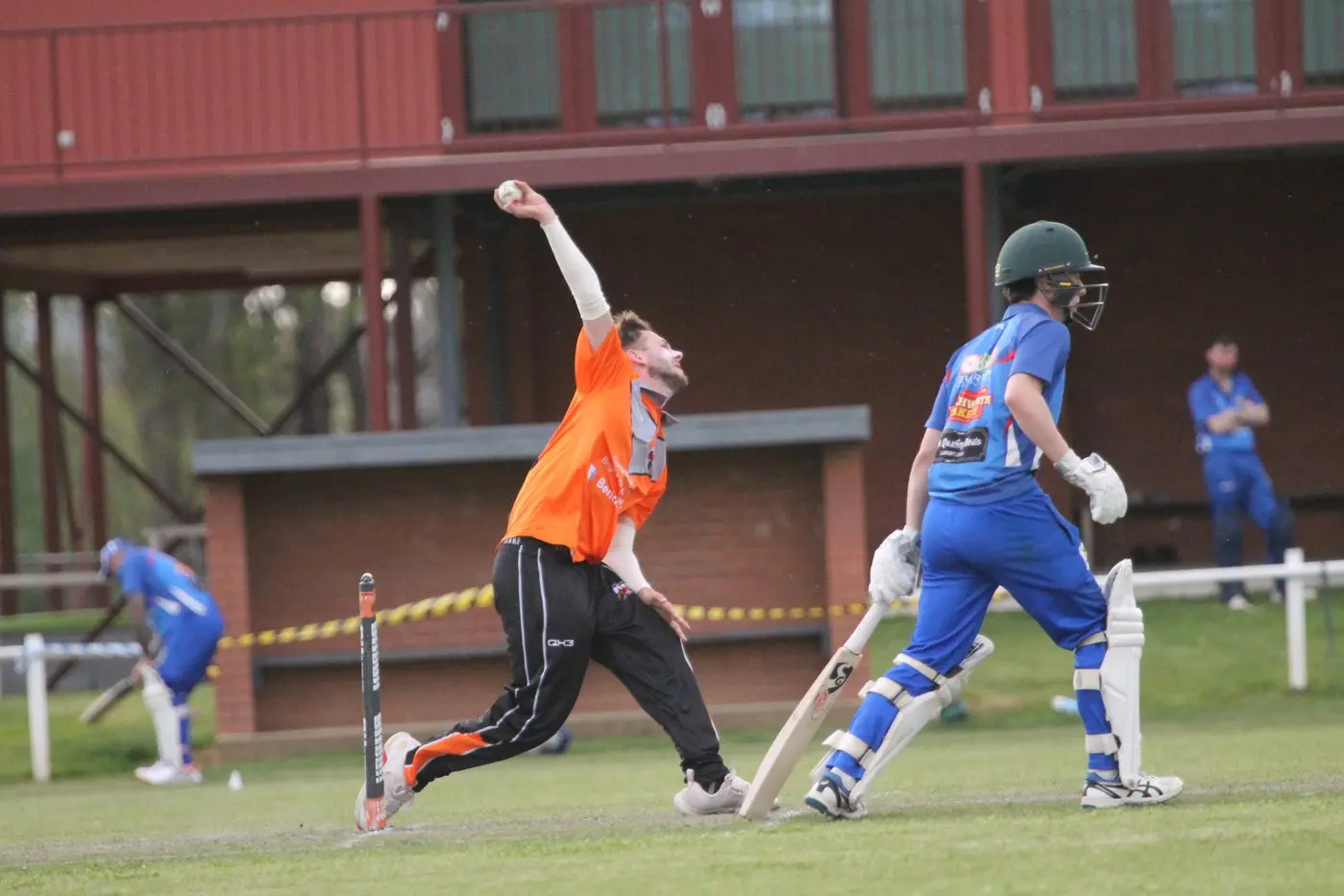 PURE PACE: English import Joel Jordan had a debut match for the ages, taking 5/29 to help the Tigers post a 53-run win over Beechworth. PHOTOS: Nathan de Vries