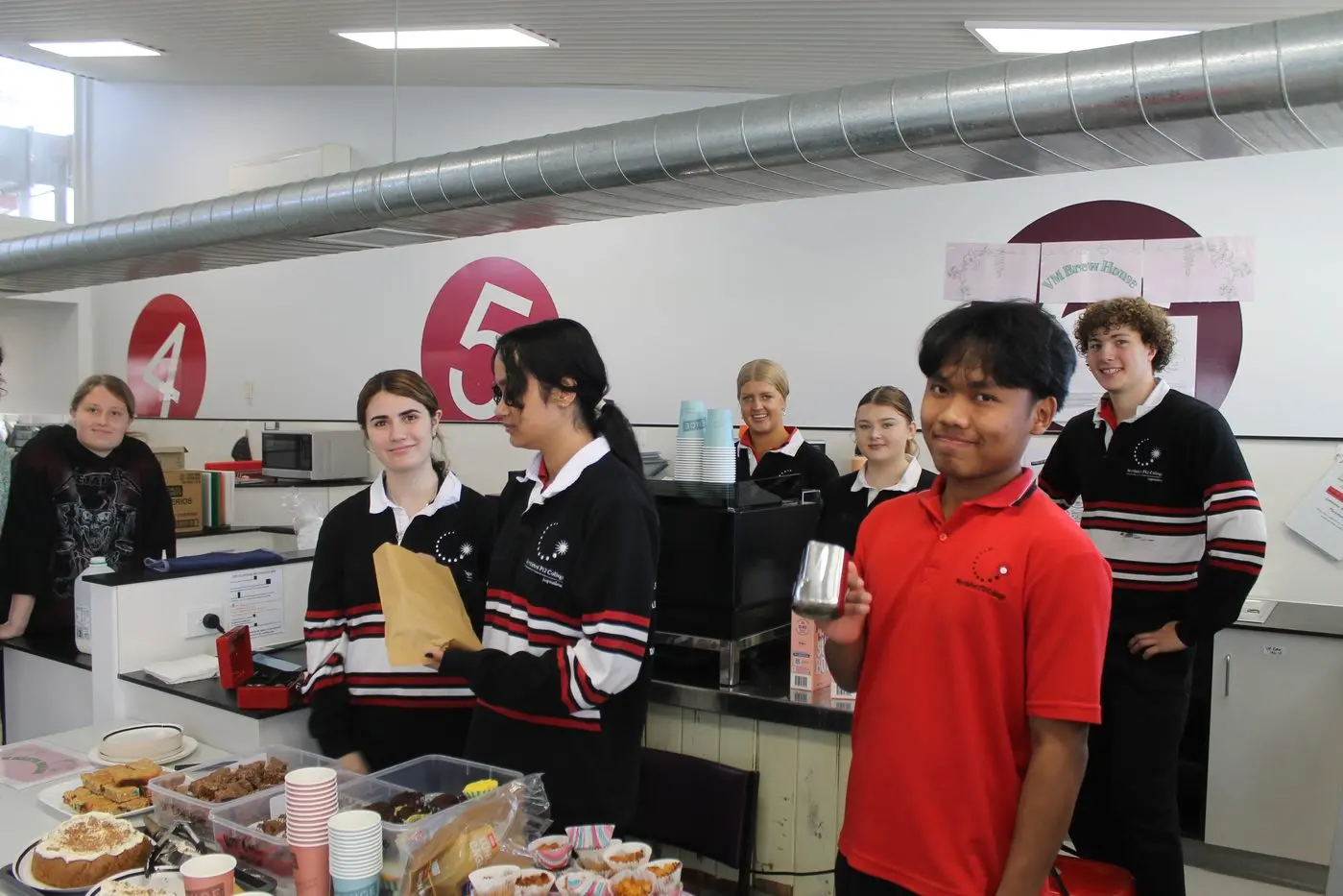BREWING BEFORE CLASS: Largely popular with the teachers, Myrtleford P-12 College\\'s Brew House Caf\\u00E9 run by (from left) Dakoda Fabris Dempsey, Bianca Cunnene, Darcy Crisp, Tegan Brown, Taya Duncombe Andrew Ngai Ling and Lachlan Boyd was bustling with additional guests during the end-of-term open morning. PHOTO: Phoebe Morgan