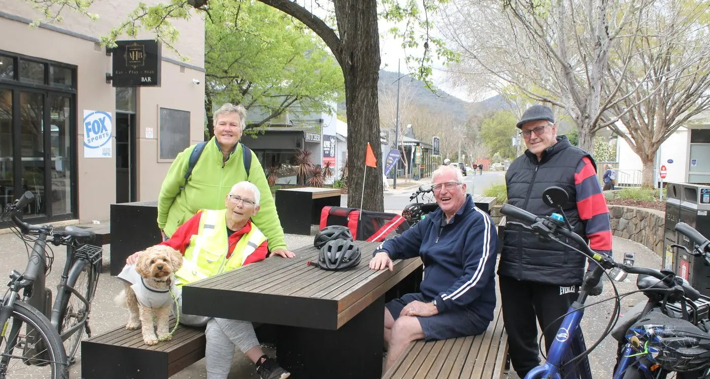 Tourist traffic slowly trickling back to Porepunkah and Bright