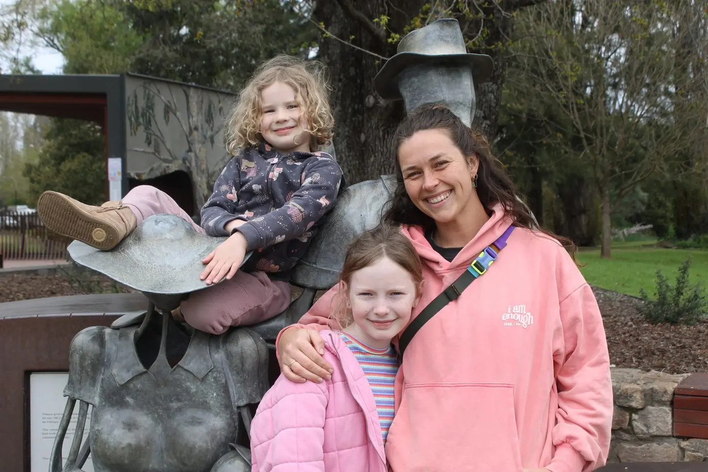 Myrtleford\\'s people around town: Luna and Poppy Montgomery and Gyuan Keay.