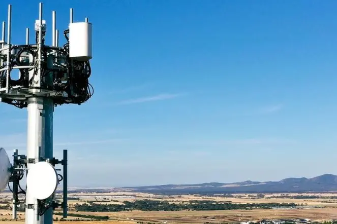 UPGRADE CONSTRUCTION: The Connecting Victoria program aims to deliver more than 900 mobile and broadband projects across regional areas.