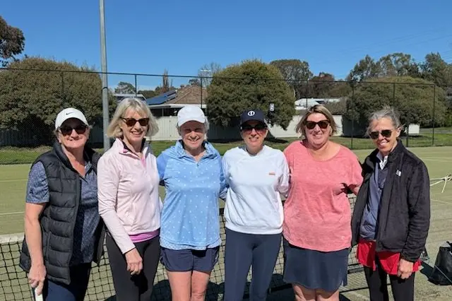 NICE LINEUP: Moglonemby\\'s Marlene Hanrahan, Robyn Johnson, Sue Vaughan, Danielle Scottis, Judy Sands, and Liza Krepp. PHOTOS: Rhonda Carpenter
