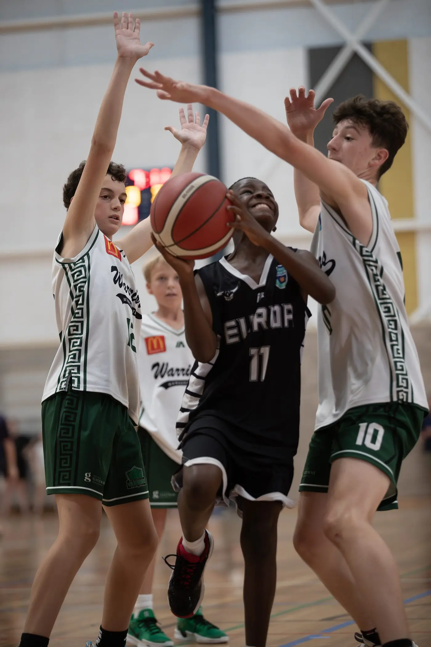 REPRESENTATIVE BASKETBALL: Eleck Sibanda charges towards the rim for a tough lay-up.