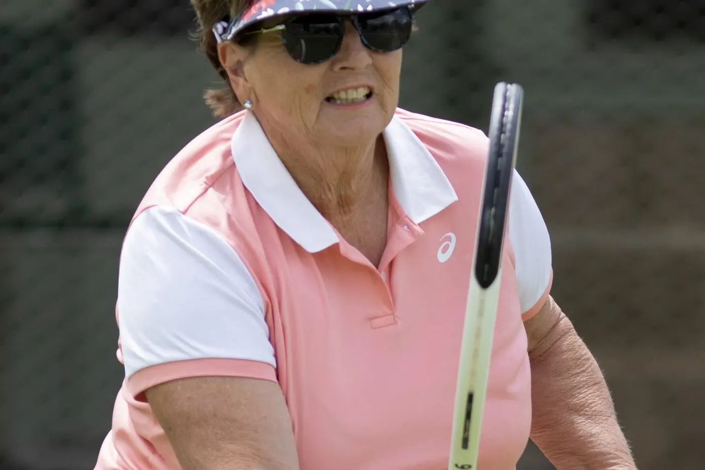 MOVING FORWARD: Debbie Seach confidently moves into the net. PHOTOS: Dale Mann