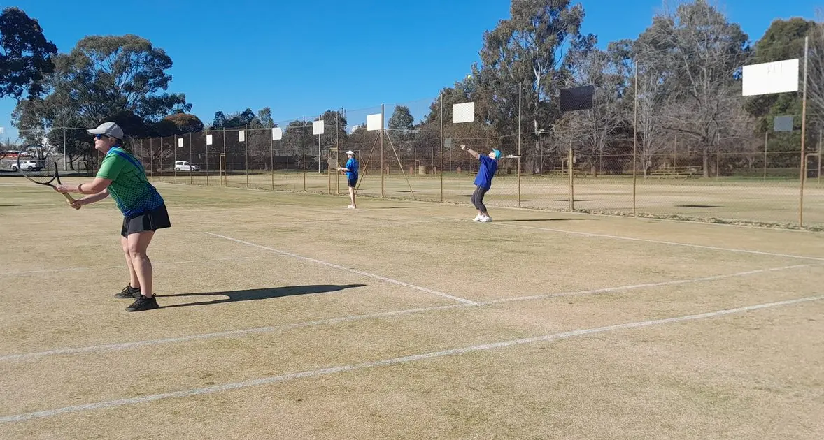 Euroa edge out Moglonemby in close contest