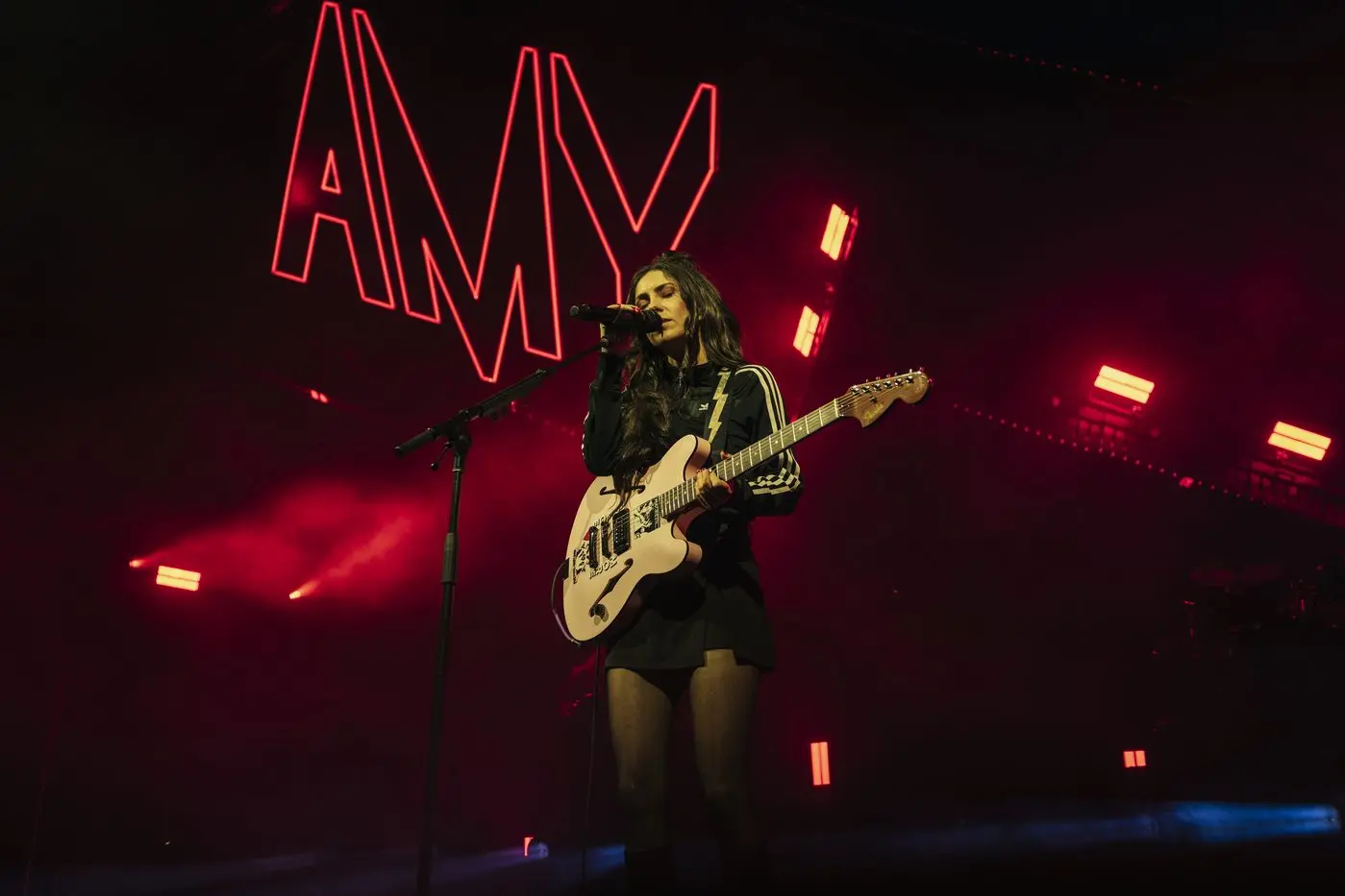 INTIMATE SHOW: Acclaimed artist Amy Shark, is bringing her \\'Songs & Stories\\' tour to the Wangaratta Performing Arts Centre on Thursday, 30 October. PHOTO: Jackson Loria