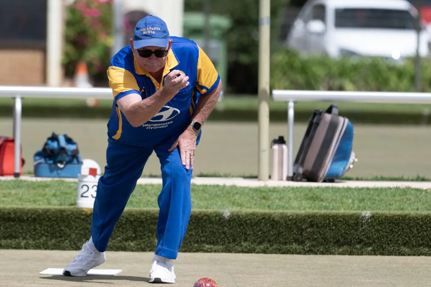 ON ITS WAY: Stephen English sends down a shot in Wangaratta\\'s A4 match against Dederang on the weekend. PHOTOS: Melissa Beattie