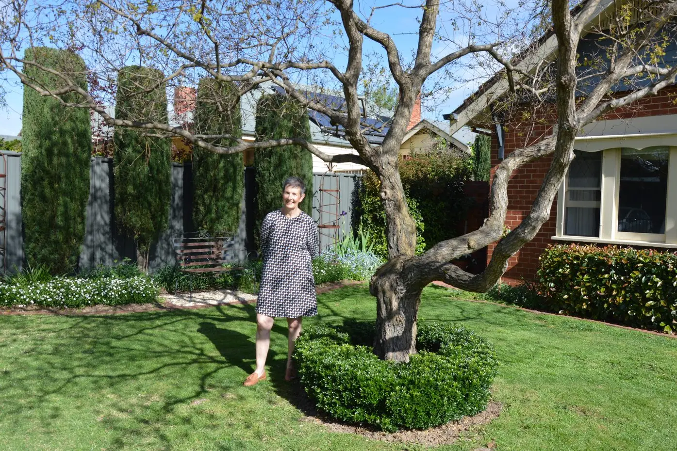 FORMAL STYLE: Visitors will find plenty to inspire them in Robyn Snowdon\\'s Wangaratta garden during the Friends of Lacluta Open Garden event on Sunday, 19 October from 10am to 4pm. PHOTO: Anita McPherson