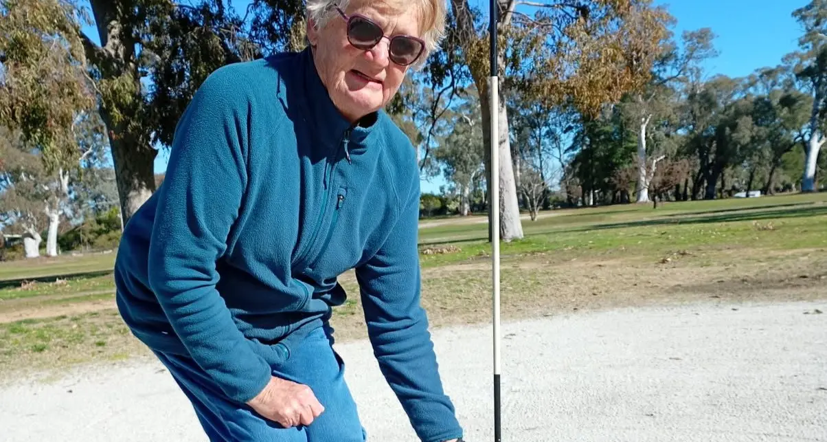 Doyna sinks hole in one