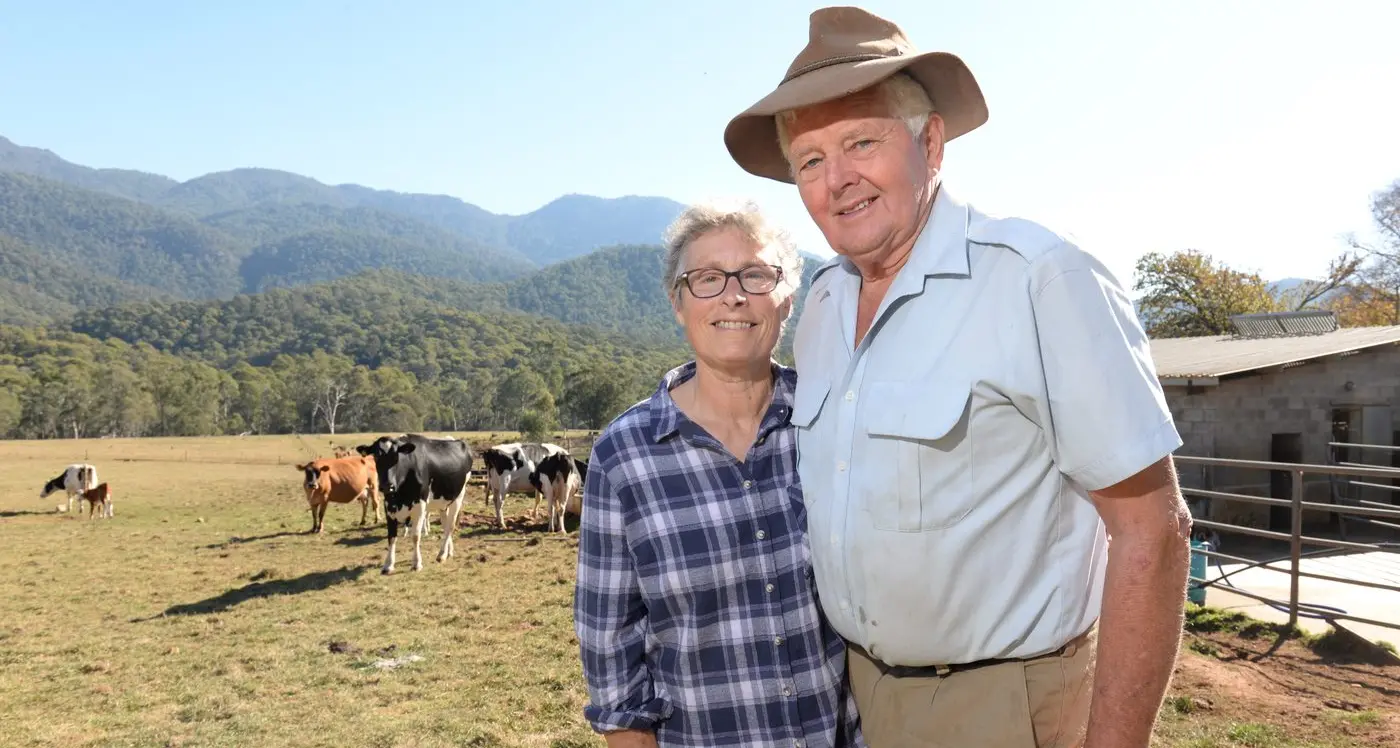 Longtime Buckland farmers say goodbye to dairy