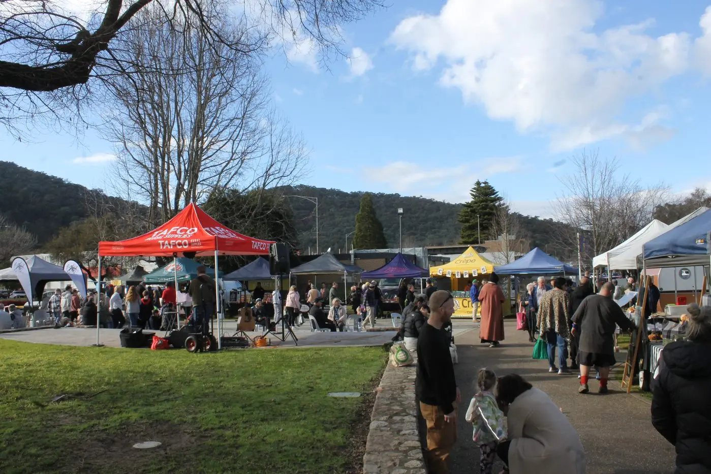 FARMERS\\' FETE TO CELEBRATE NINE YEARS: Myrtleford Farmers\\' Market this Saturday will mark nine years providing prime produce to the community. PHOTO: Phoebe Morgan