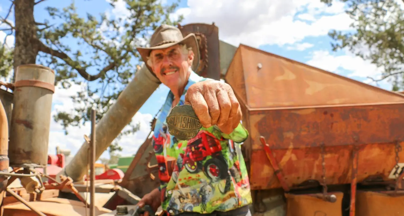 Vintage machinery enthusiasts marvel at rare sight of old headers