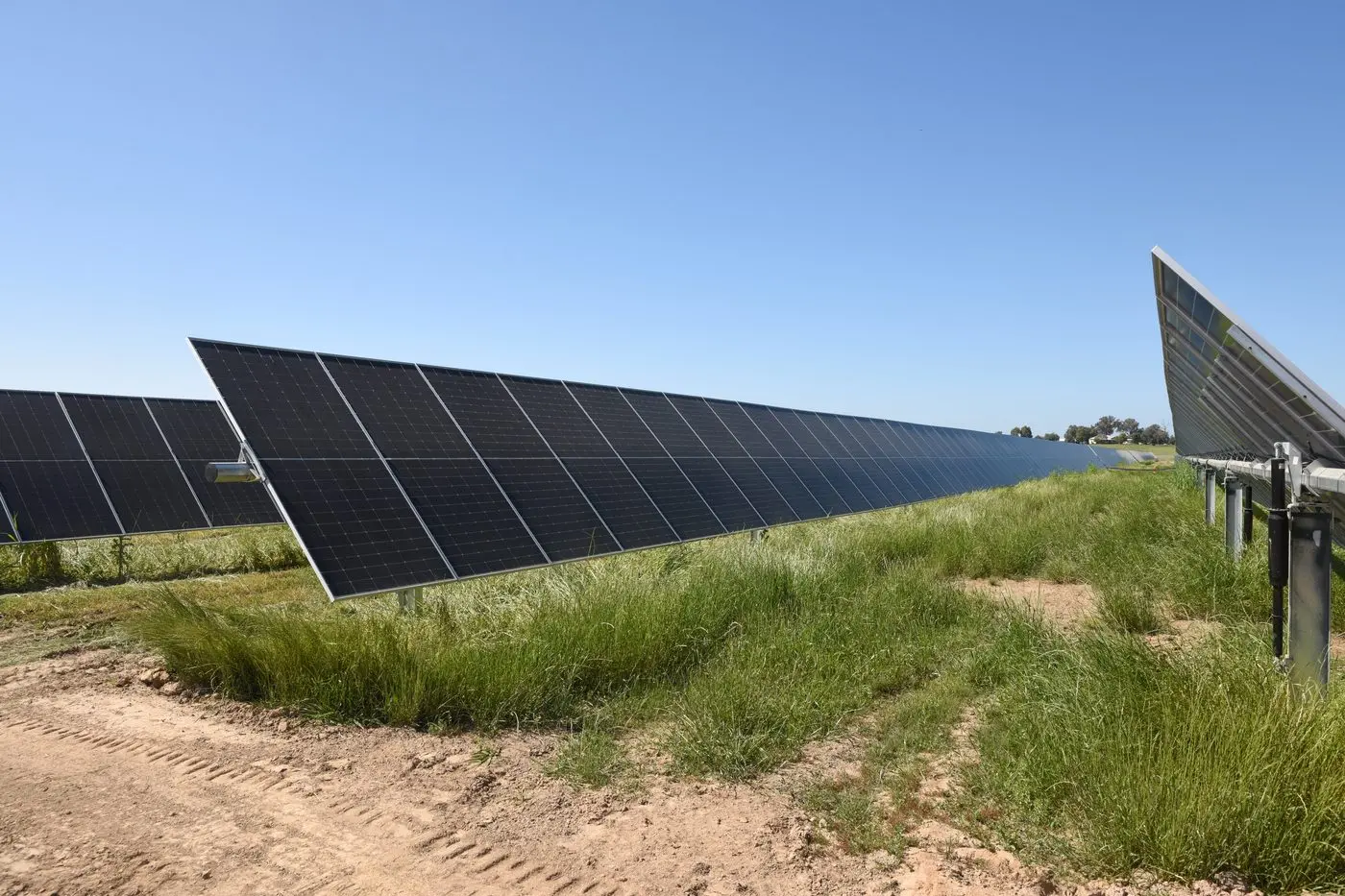 CONDITIONS APPLY: Prior to works commencing on the Meadow Creek Solar Farm, Goulburn Murray Water will require information from the proponent in relation to the measures to be employed to mitigate contamination risks to water quality and the broader environment.
