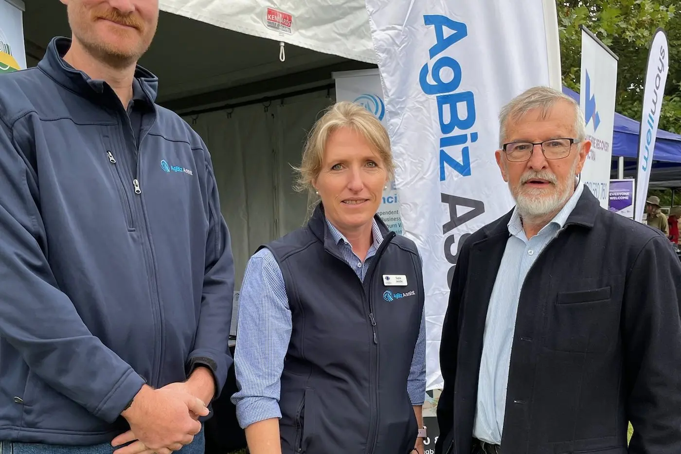 ANSWERING QUESTIONS: The AgBiz Assist team at the field days were Tim Roebuck, Suzie Jacobs and Carl Fraser.  Id:23487